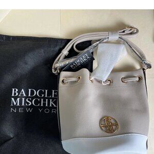 Badgley Mischka Cream & White Bucket Tote Bag • Designer Tote Purse